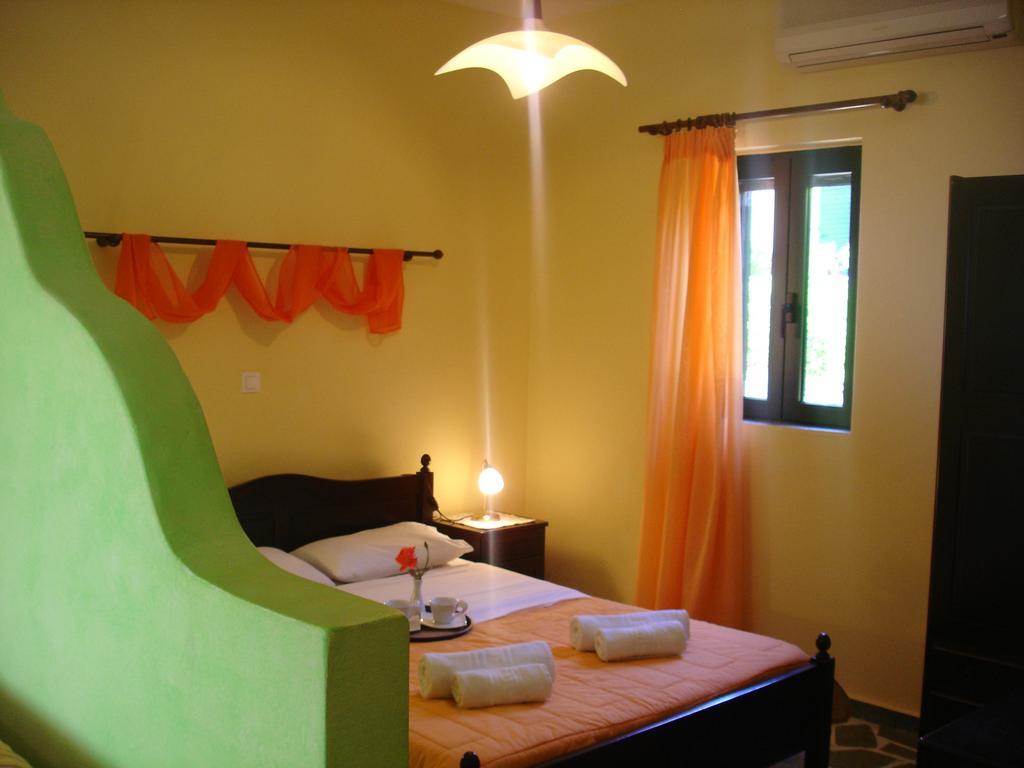 Ktima Nikola Apartment Marmari  Ruang foto