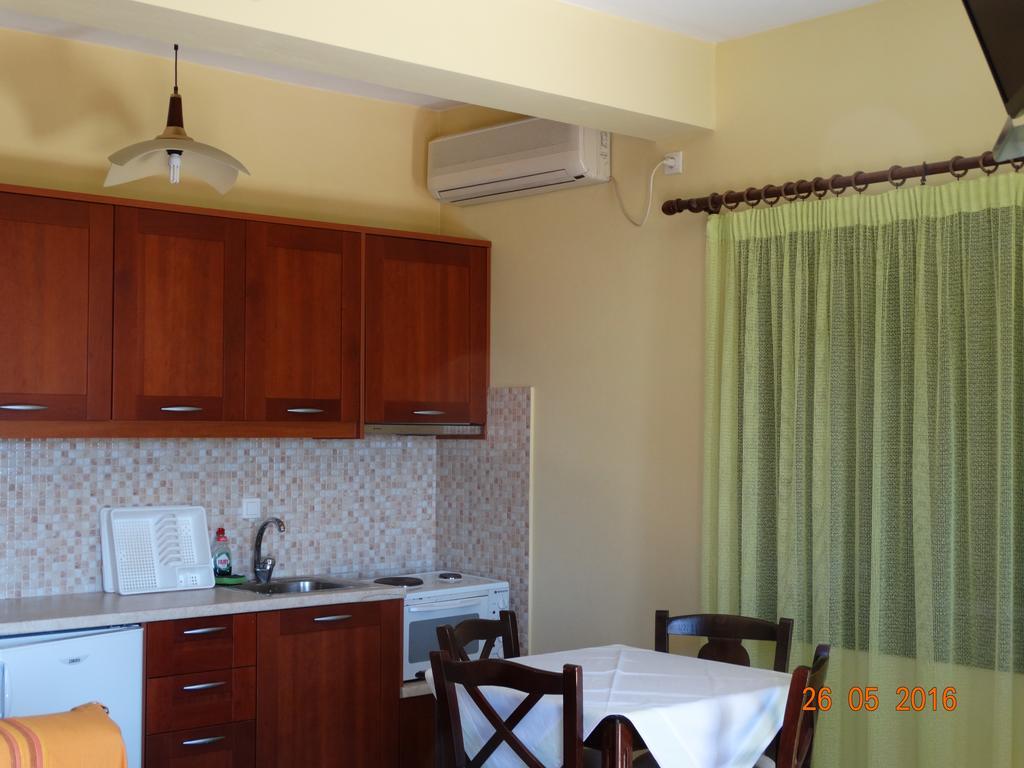 Ktima Nikola Apartment Marmari  Bagian luar foto
