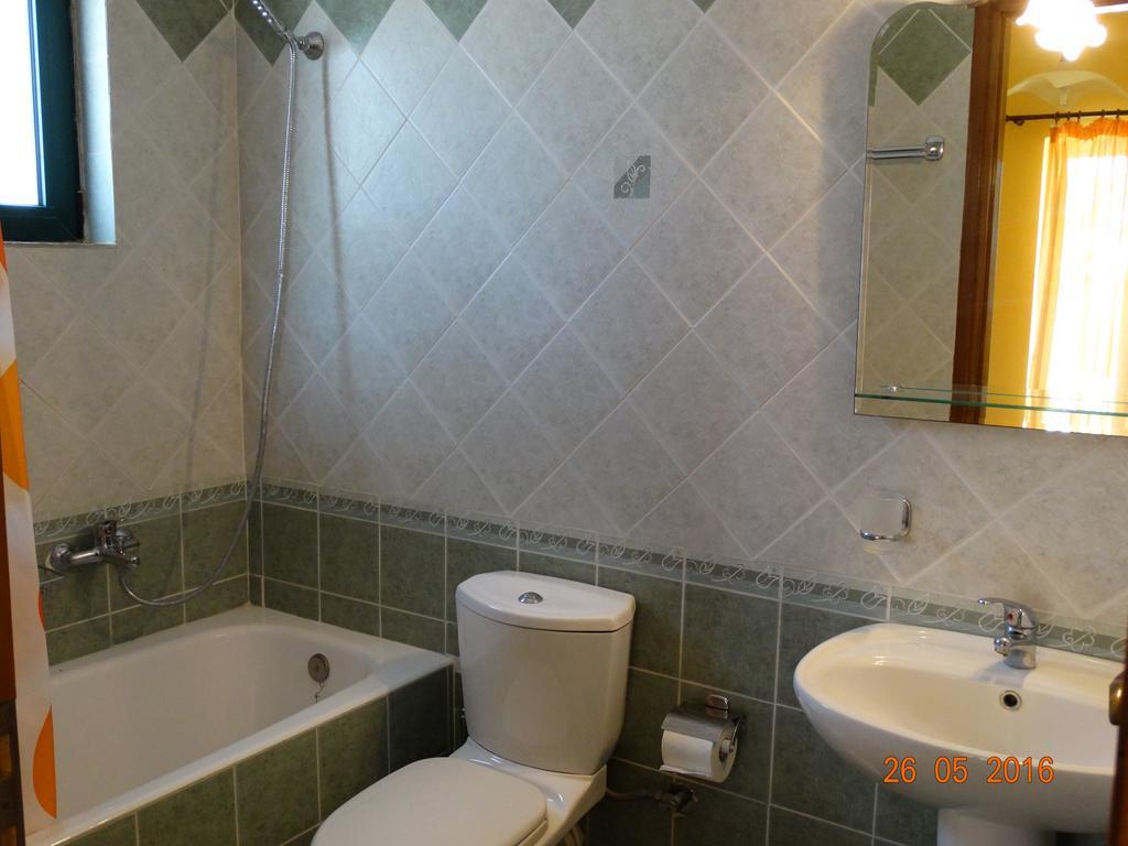 Ktima Nikola Apartment Marmari  Bagian luar foto